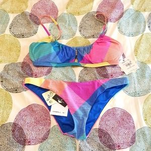 O'Neill, Medium Bikini Top and Bottom, Colorful, Keyhole in top